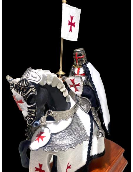 Armadura ecuestre modelo templario 5703